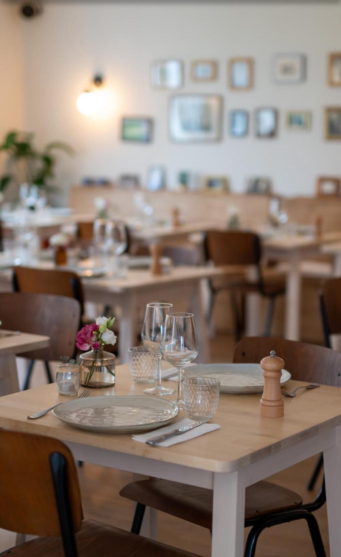 Hotel Restaurant La Voile Bleue Эрдевен Экстерьер фото